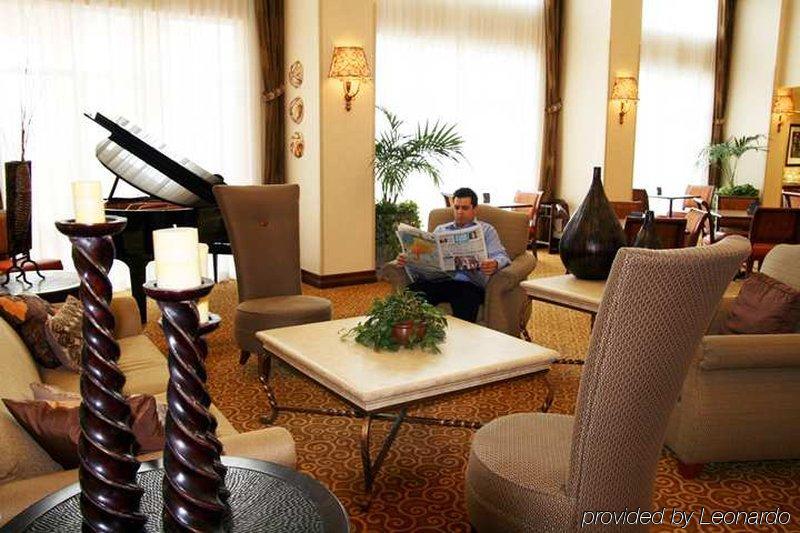 แฮมป์ตัน อินน์ แอนด์ สวีท เรดดิง เรดดิ้ง ภายใน รูปภาพ